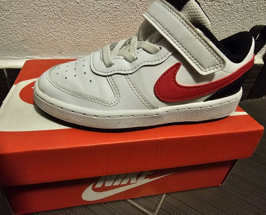 Маратонки Nike 26 бели