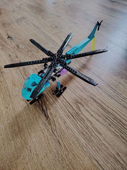 Lego Helicopter cu Troliu