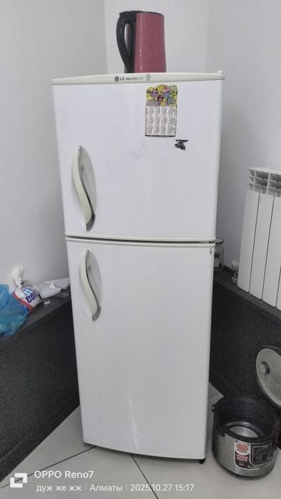 Холодильник LG в хорошем состоянии