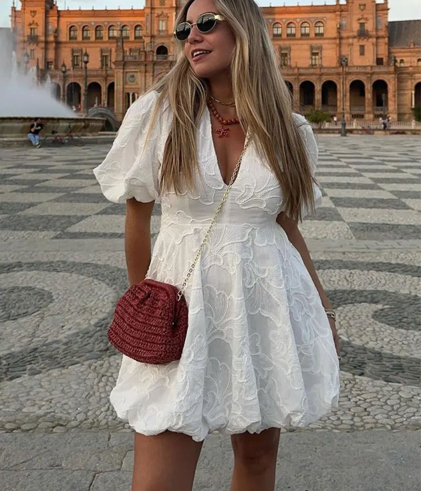 Рокля на марката Zara