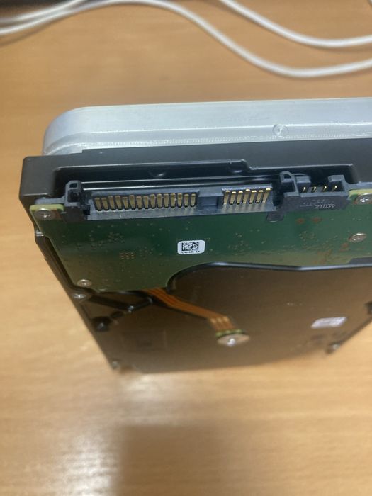 Жесткий диск 10 тб