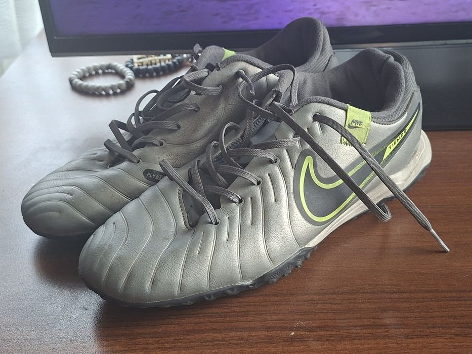 Продам сороконожки nike tiempo