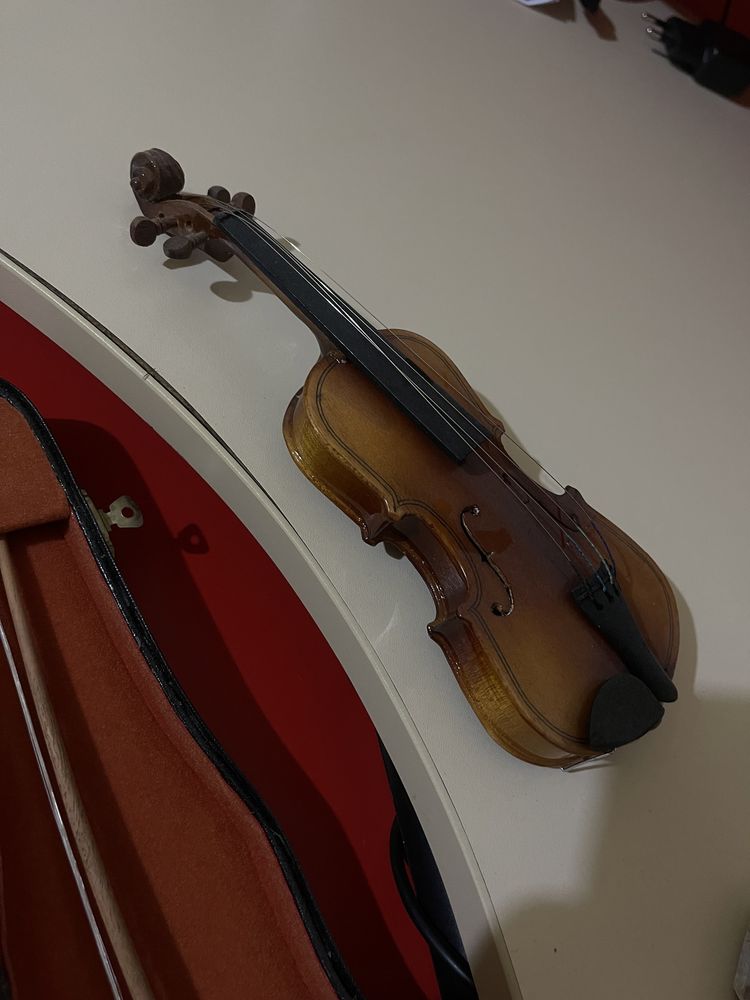 Цигулка миниатюрна