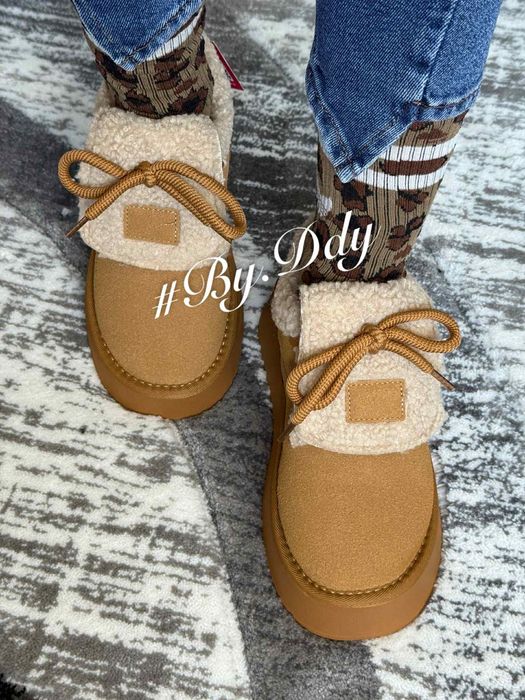 Ghetute Ugg ( foarte usoare si comode )