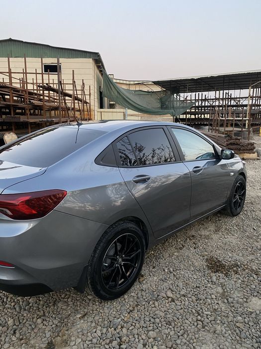 Chevrolet  Onix pozitsiya 2