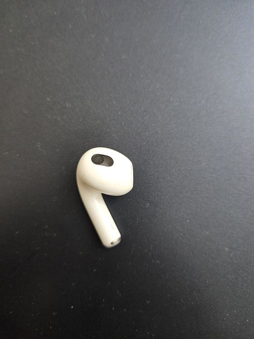 Airpods 3 левое ухо