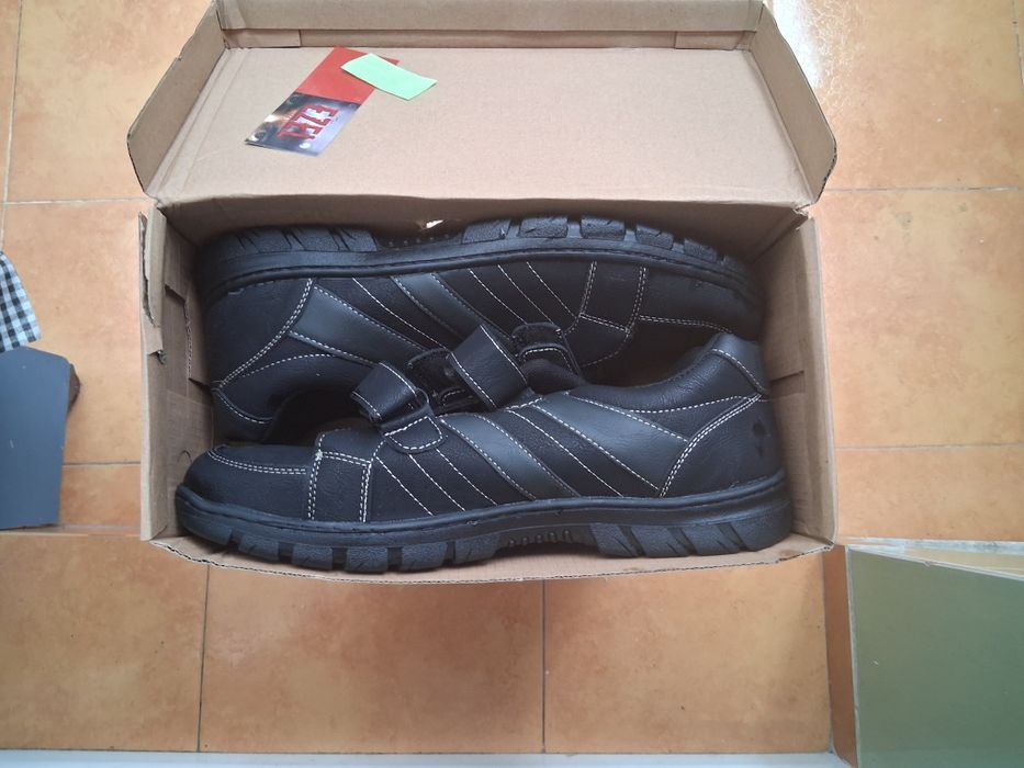 Маратонки с велкро нови