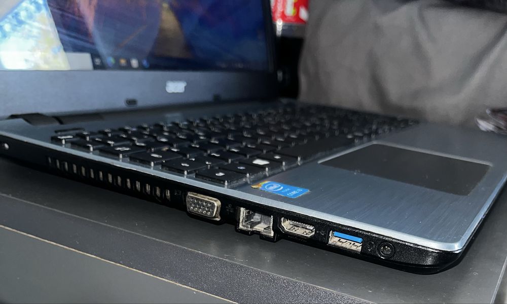 Лаптоп Aser Aspire E5-531