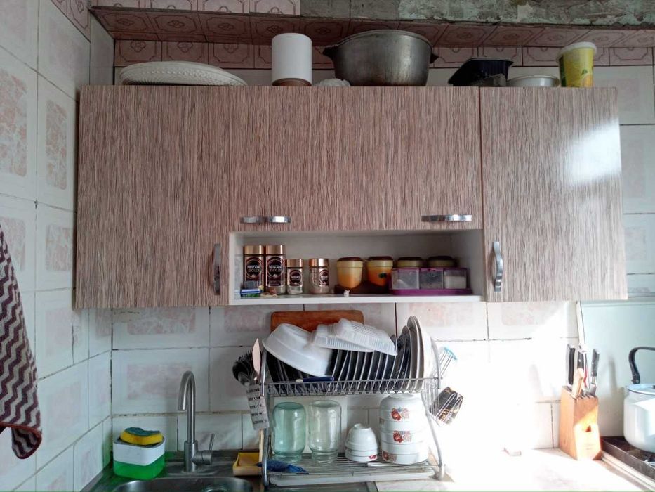 Oshxona mebel sotiladi xolati yaxshi