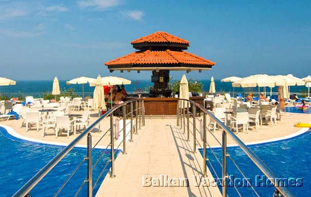 Продава се Двустаен апартамент в Бяла - 80 кв.м за 869 €/кв.м - Снимка #17