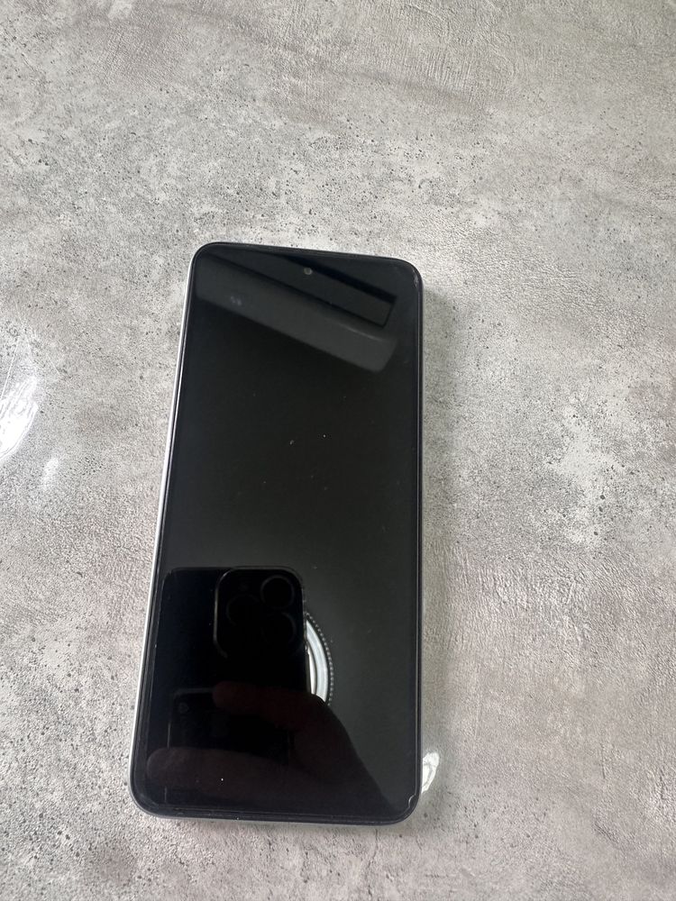 Продам redmi 10 срочно