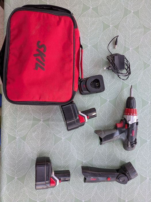 Vând trusă de înfiletat/înșurubat Skil 12 V