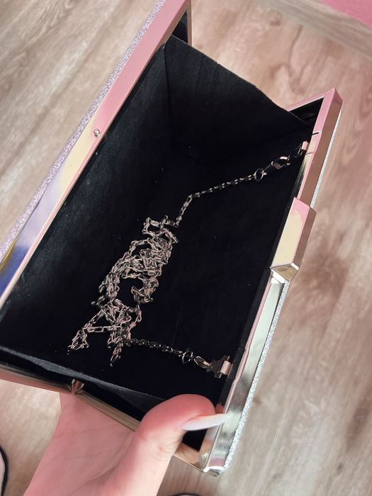 Официална сребриста чанта