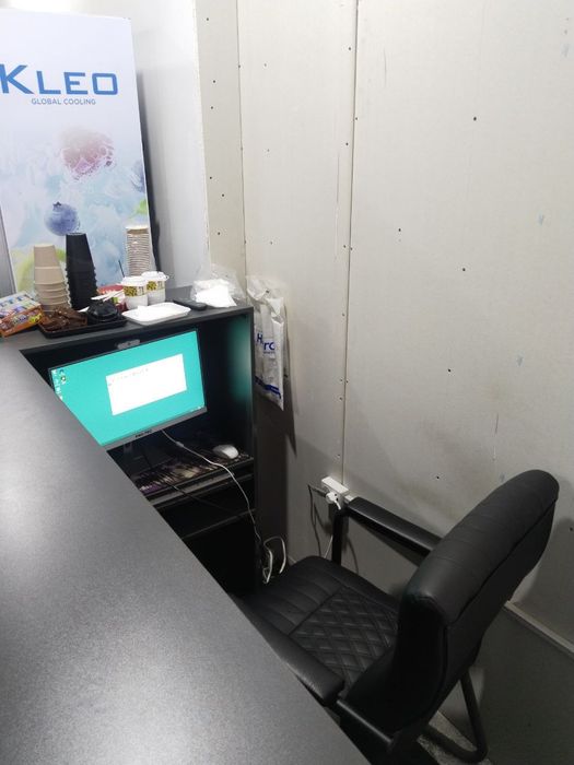 Kampyuter va playstation 3 soatiladi. Game Club uchun zor kampyuterlar