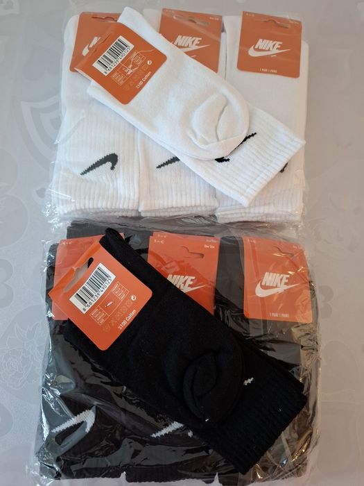 Sosete lungi,10 perechi la pretul de 50lei