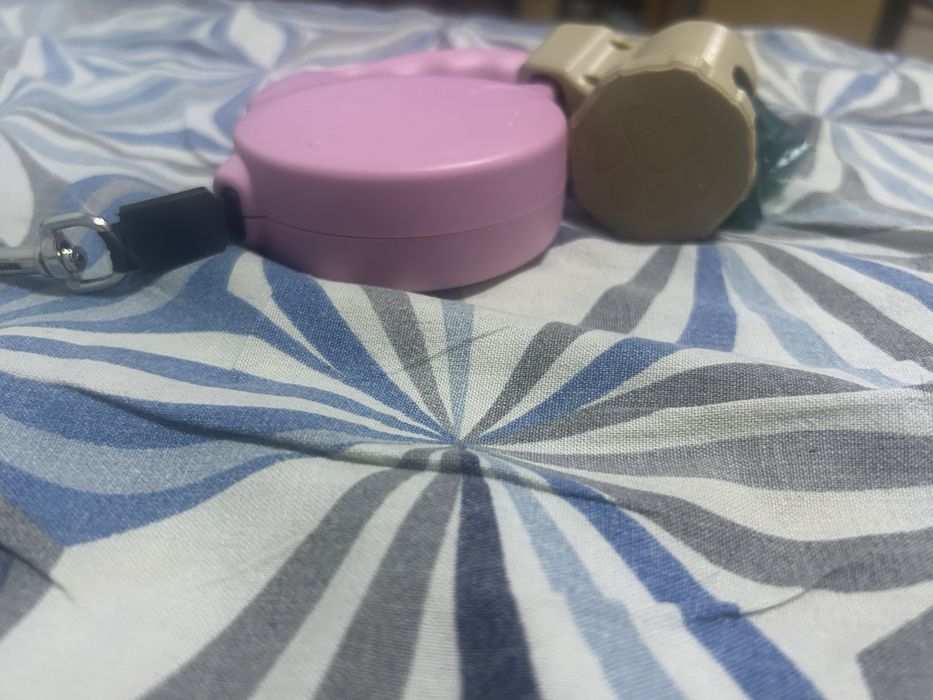 подавам кутийка за чувалчета за куче