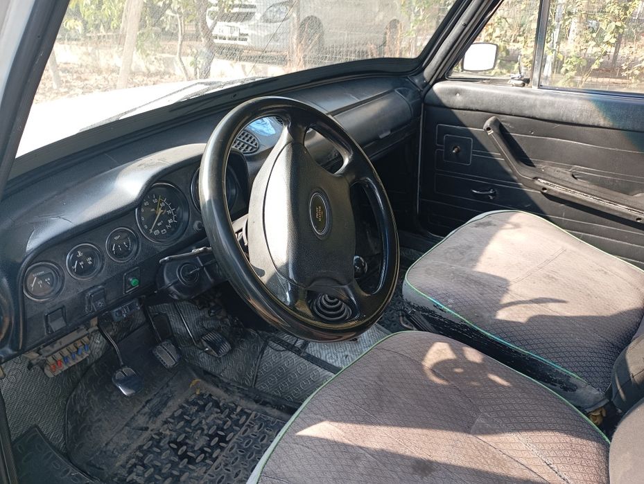 Сотилади ваз 2106