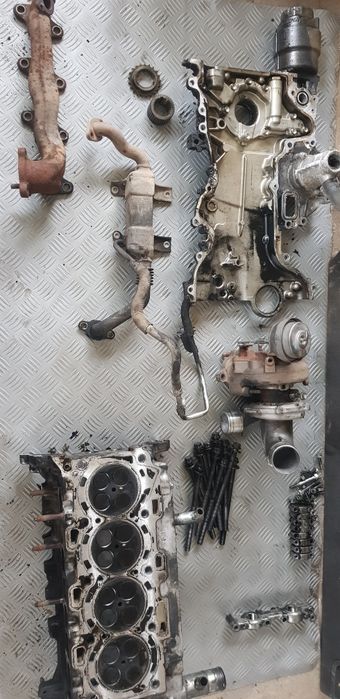 На части!! Двигател  Toyota 2.2 D-4D 136hp Тойота Д-4Д 136 кс