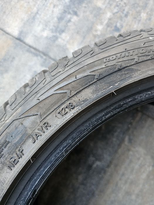 3 бр. зимни 225/45/18 Goodyear Ultragrip Performance Gen 1 Runflat