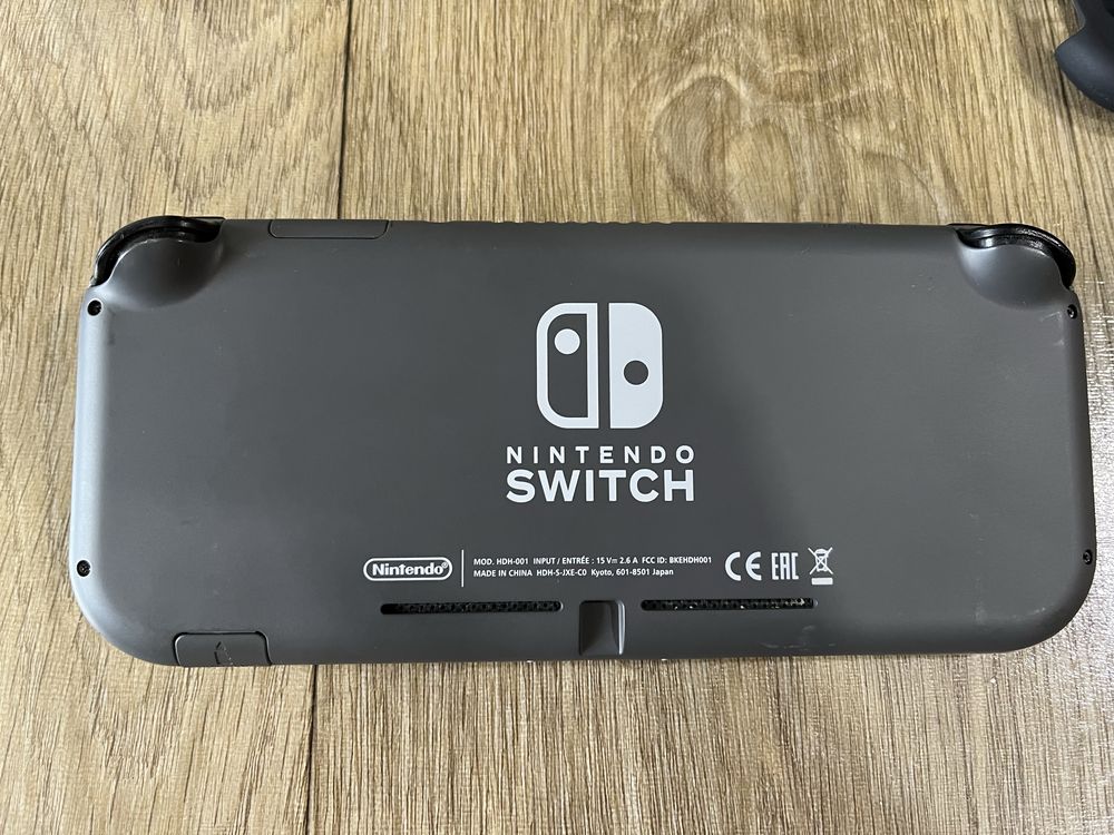 Nintendo Switch Lite 64GB (чипован)