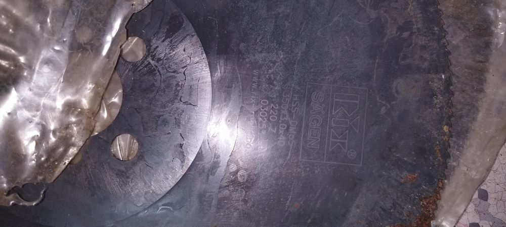 Panza circular metal