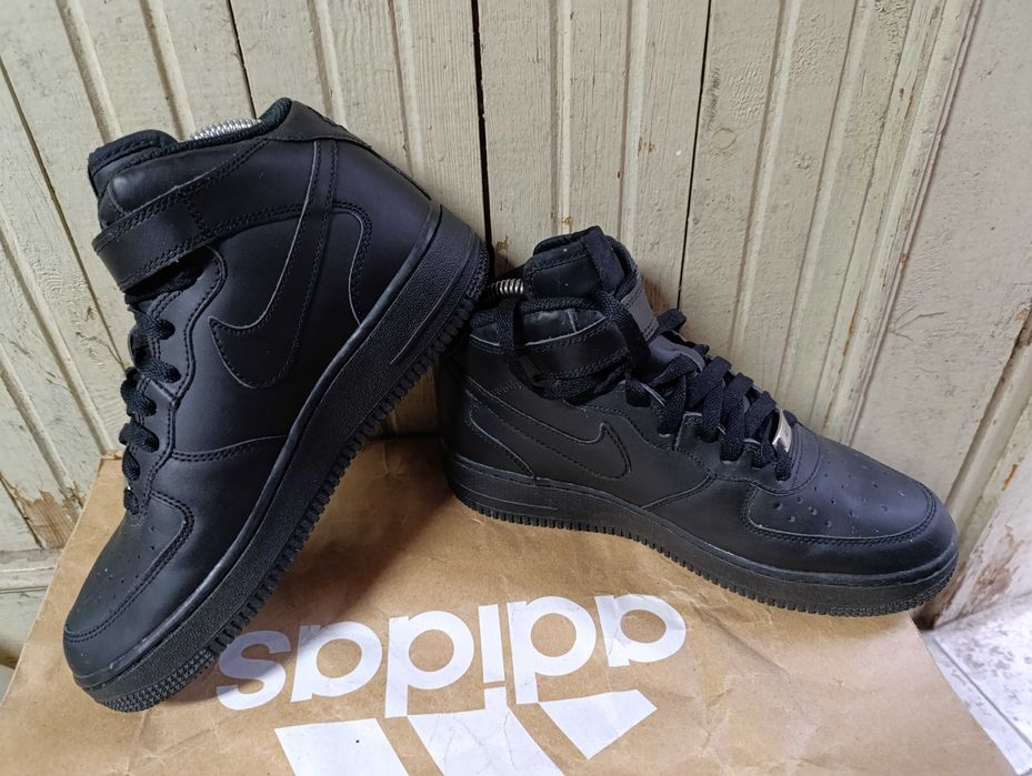 ''Nike Air Force 1 Mid Black''оригинални маратонки 38.5 номер