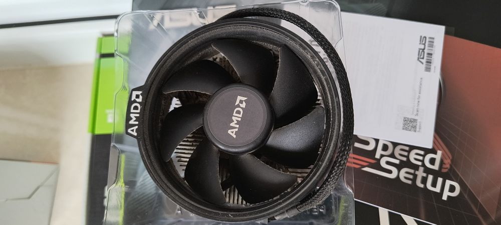 procesor RYZEN 5 1600X AM4 + cooler wraith si placa video 1660gtx ASUS