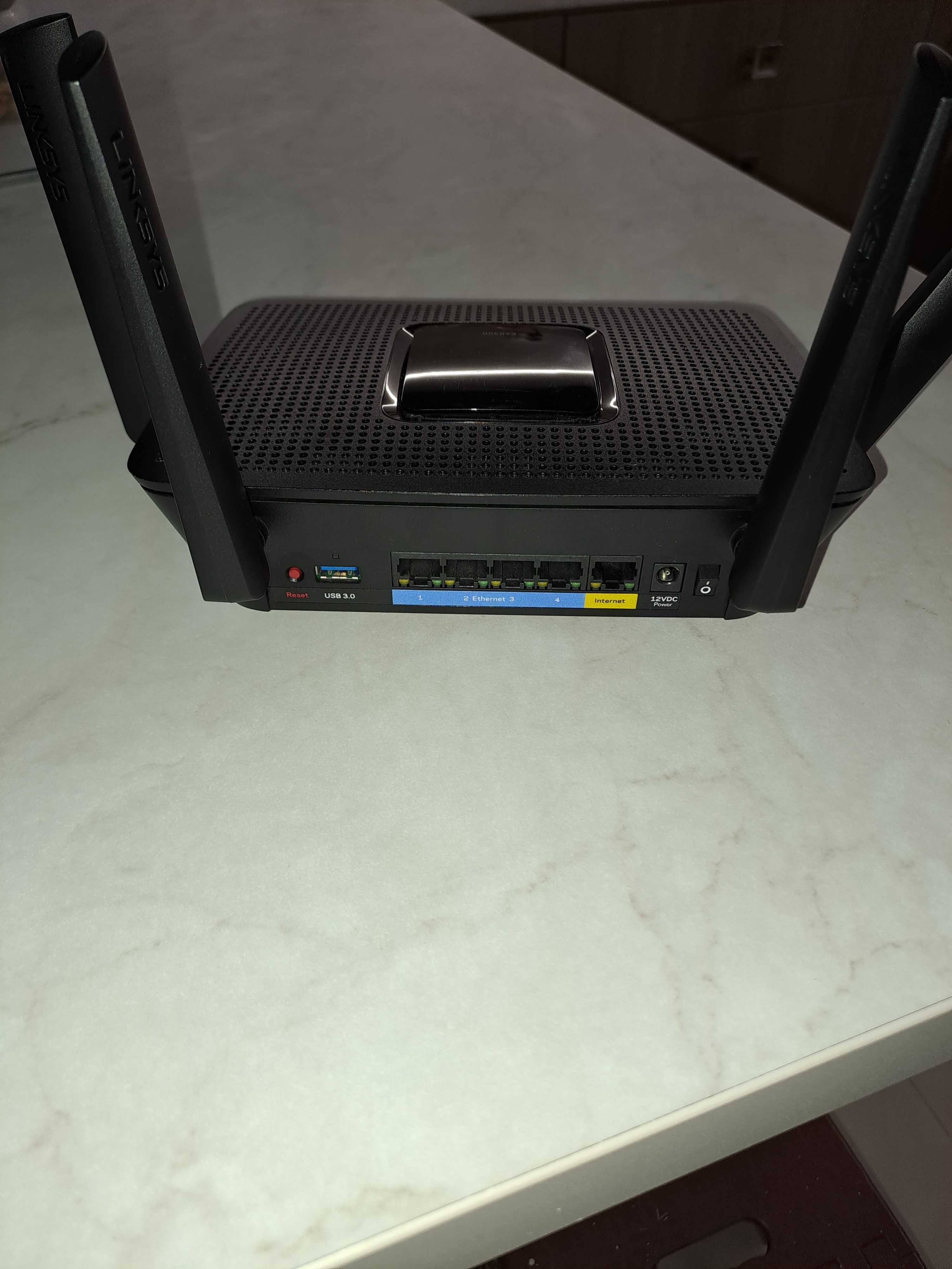 Мрежово оборудване Рутер Linksys EA8300