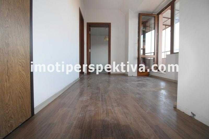 Продава се Двустаен апартамент в Пловдив, Център - 77 кв.м за 1723 €/кв.м - Снимка #2