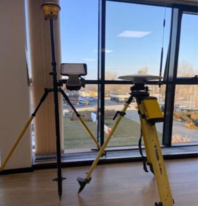 Trimble. Комплект GNSS геодезического оборудования 3D нивелирования