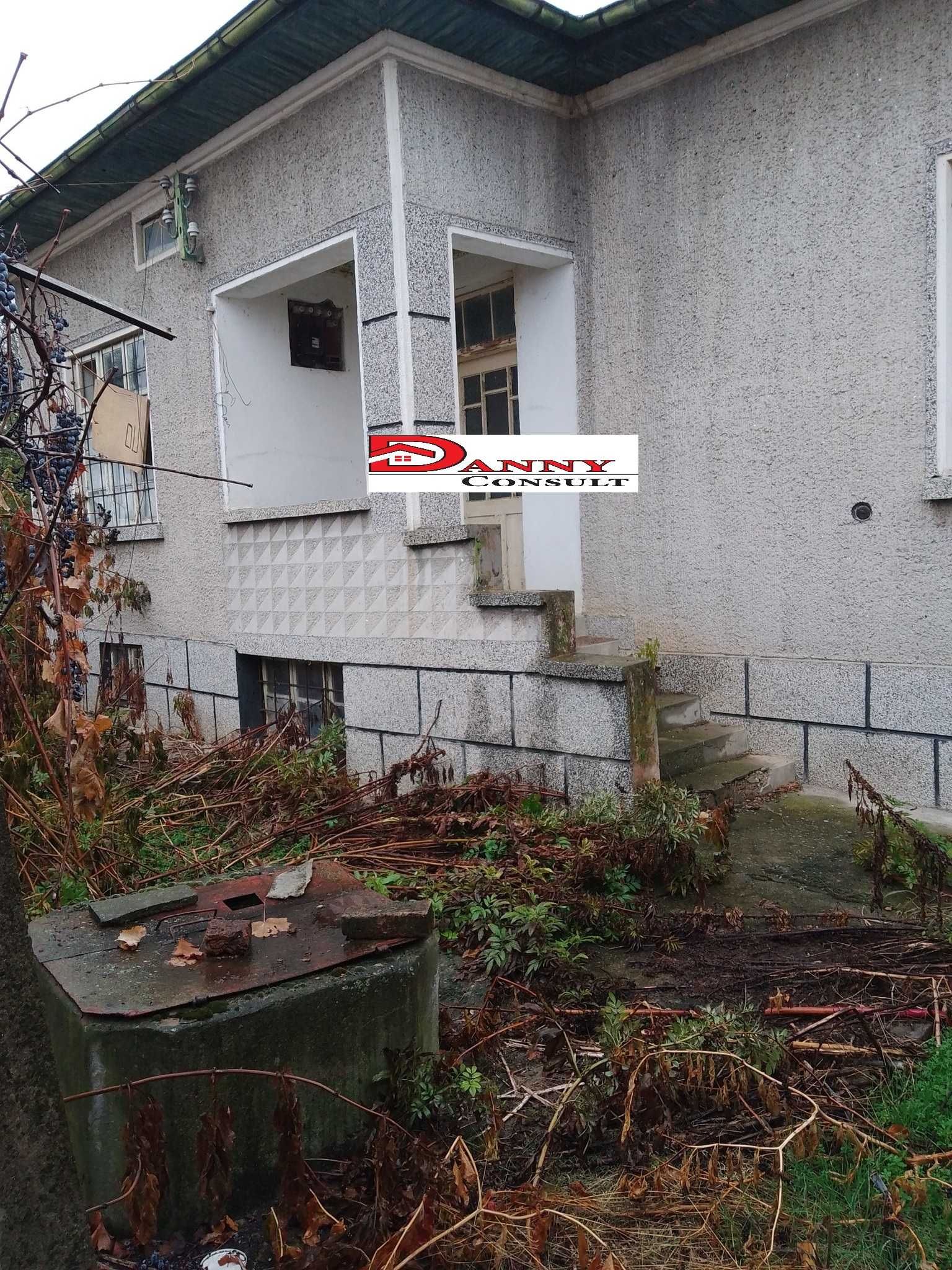 Едноетажна къща за продажба в с. Писарево