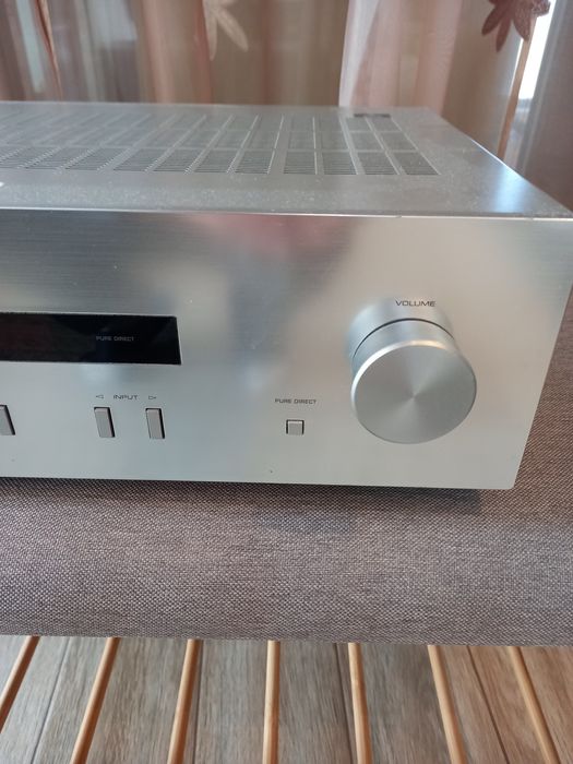 Vând amplificator Yamaha A-S201