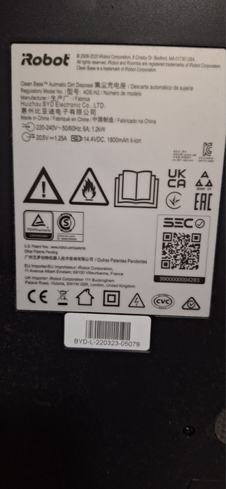 Станция за Irobot I7 + подарък робота и консумативи