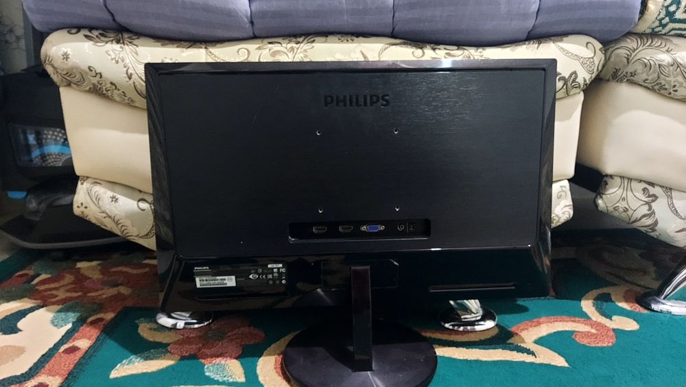 Монитор от PHILIPS 234E5QHSB/00