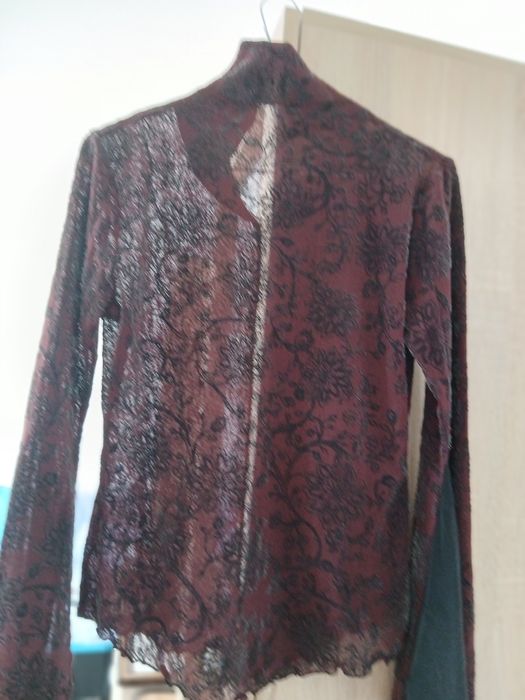 Vând bluze pentru damă