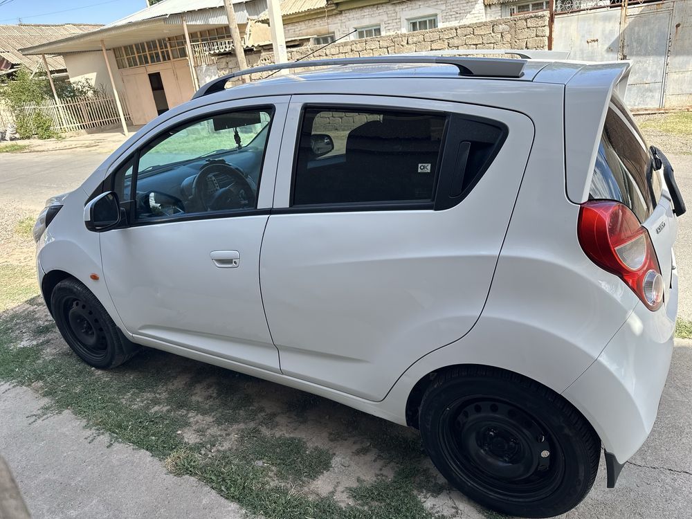 Chevrolet Spark sotiladi