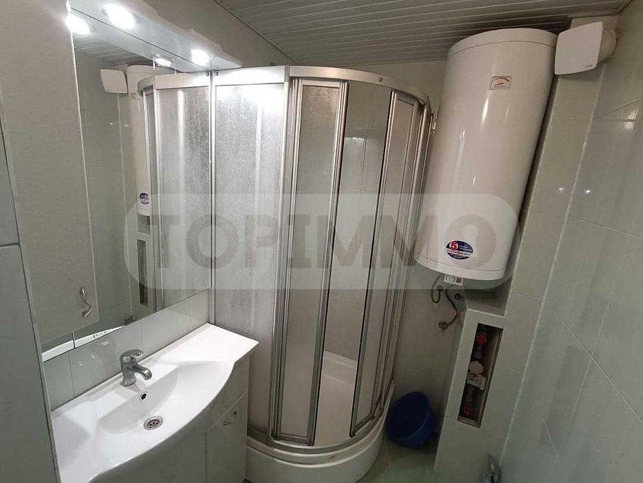 Дава се под наем Тристаен апартамент в Варна, Зимно кино Тракия - 90 кв.м за 612 € - Снимка #11