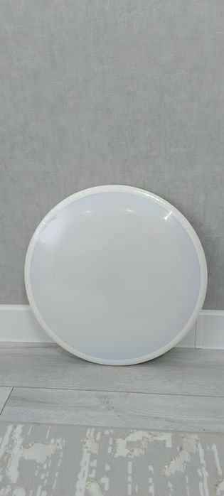 Продам светильник