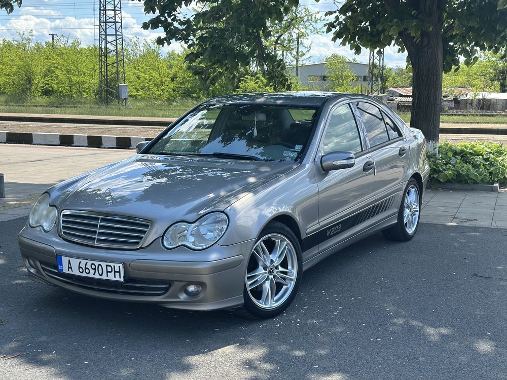 Mercedes c 200 топ състояние
