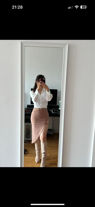 Rochie cu crapatura XS