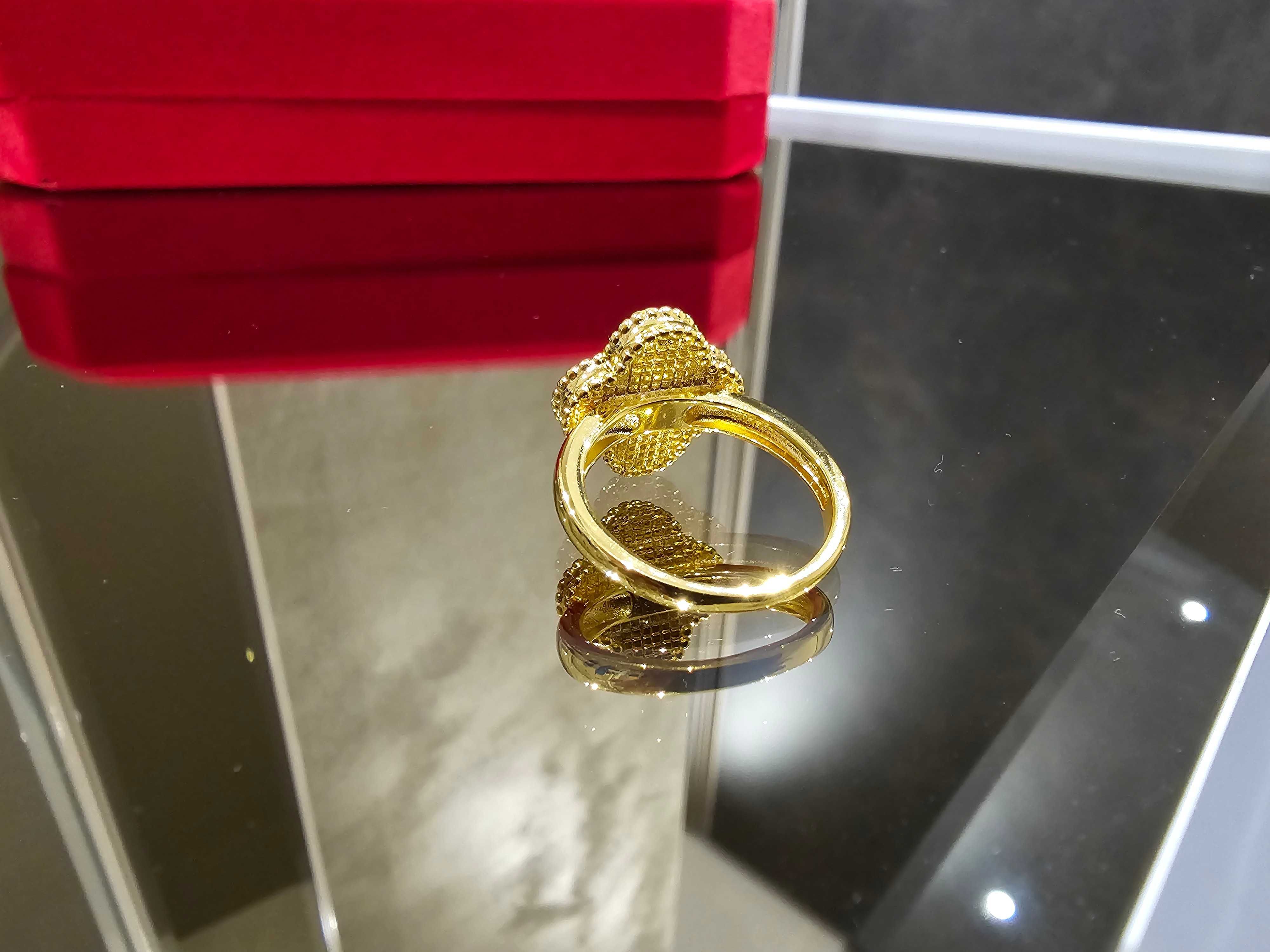 Van Cleef & Arpels VCA Mother Gold Alhambra Clover Дамски Пръстен