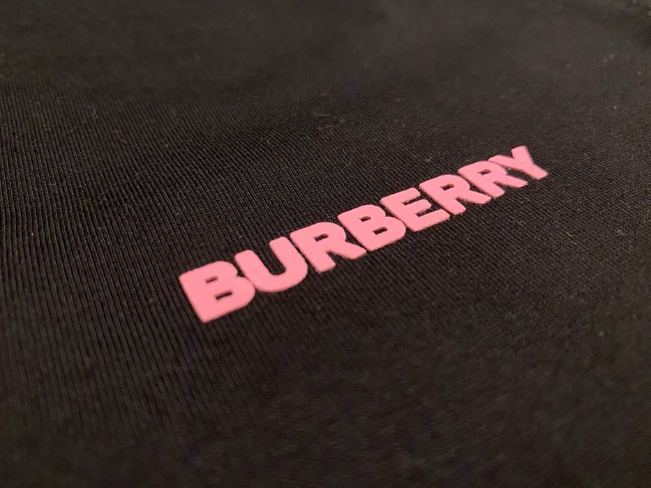 BURBERRY Oak Leaf, ОРИГИНАЛНА черна тениска,oversized, размер:XS,S и M