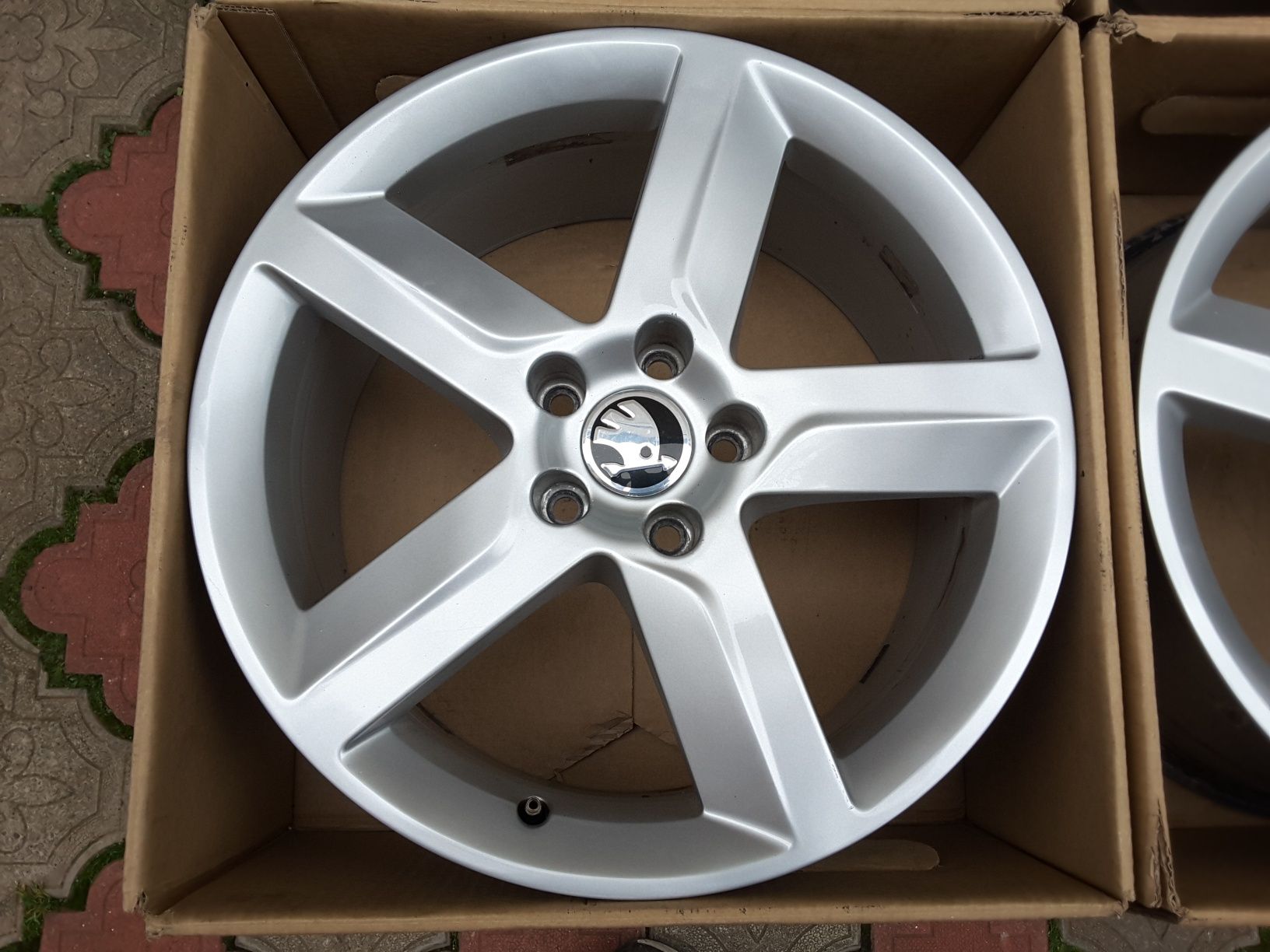 jante aliaj 18; 5x112; originale Skoda Kodiaq, Superb, Octavia Scout
