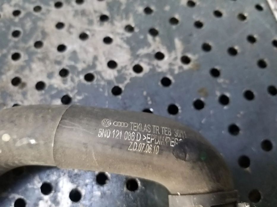 Furtun apa 2.0 tdi audi q3 8u 5n0121086d