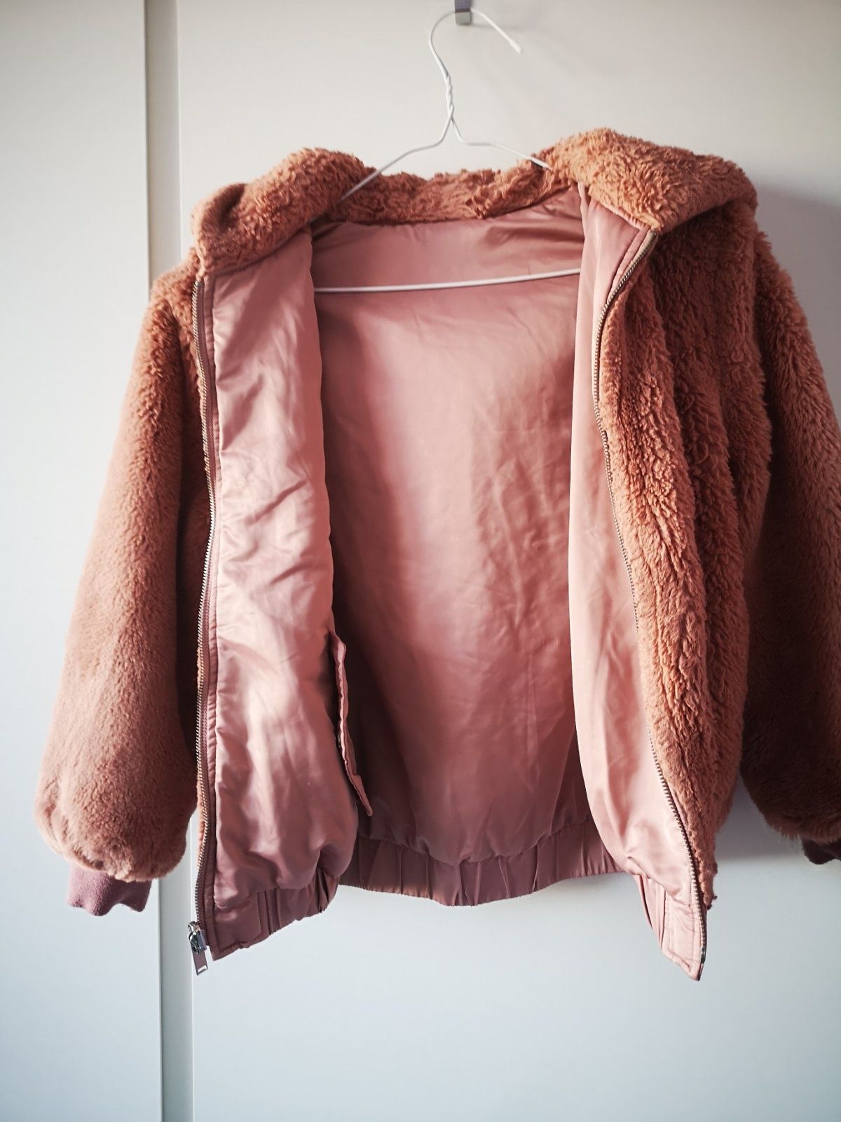 Двулицево яке Зара/Zara