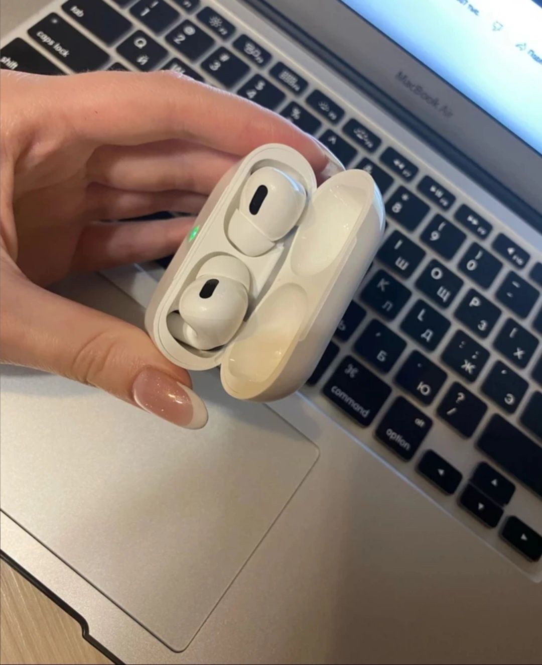 Продам airpods pro