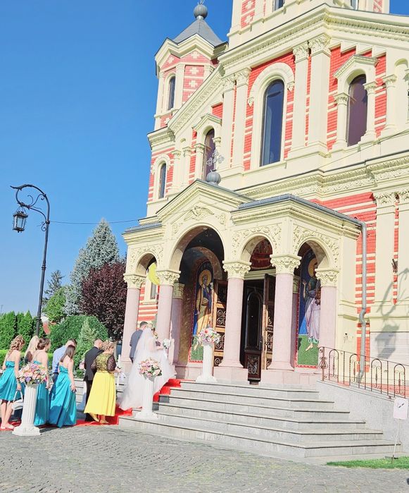 Aranjamente florale evenimente / Masuta mireasa /Panou floral/Arcada/M