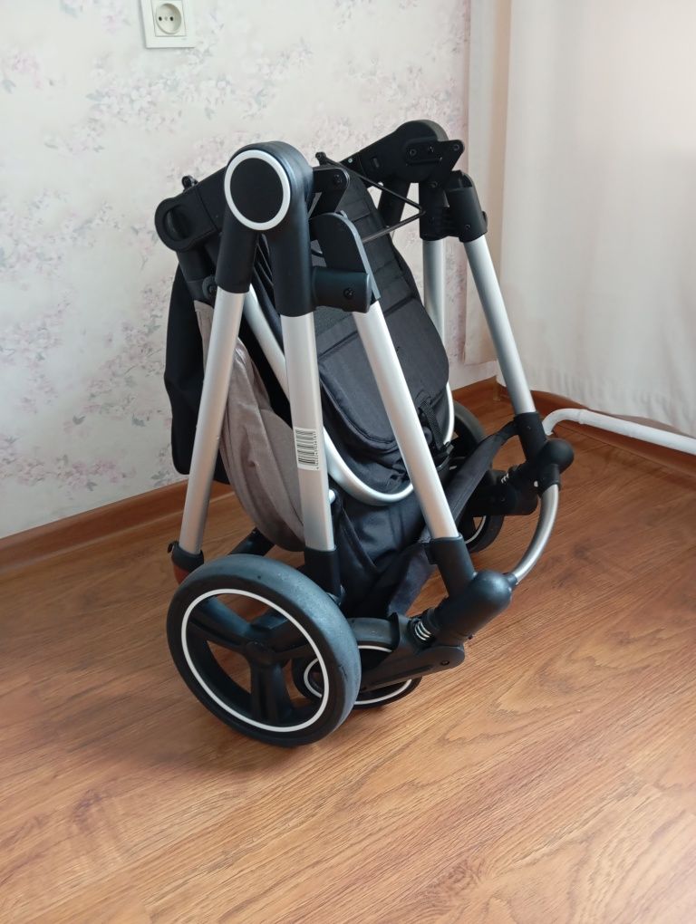 Коляска трансформер Babyton бежевый и матрац