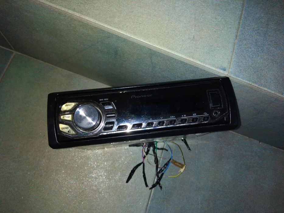 Продавам различни БМВ CD Sony Pioneer касетофон усилвателcd business