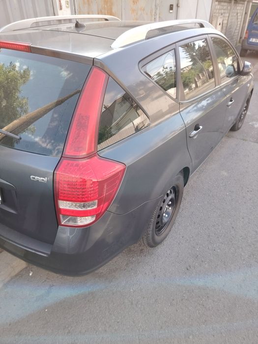 Vând autoturism KIA CEED break